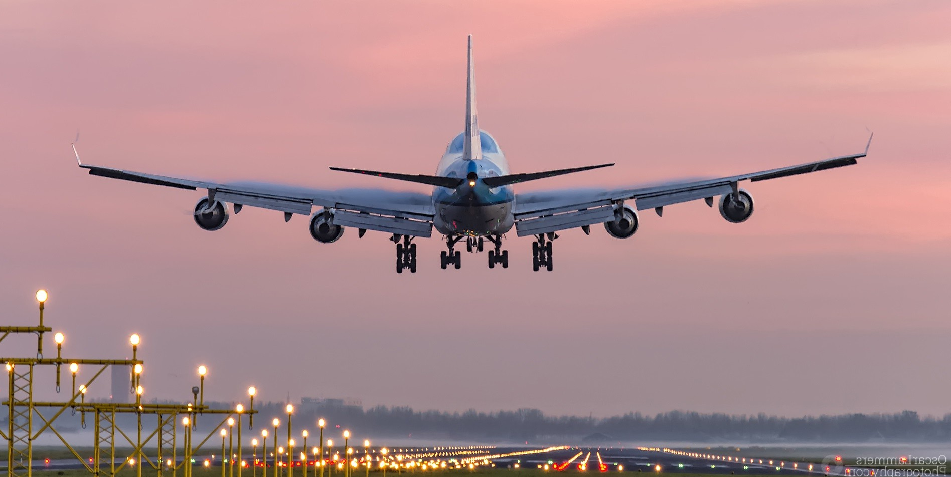 Tác động của ngành hàng không đến môi trường