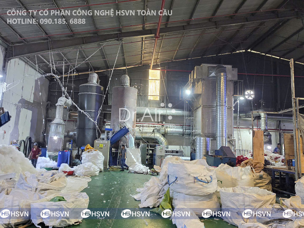 Công Nghệ Hybrid Trong Xử Lý Khí Thải Khói Dầu Trong Sản Xuất Hạt Nhựa Tái Chế Tại Thuận An, Bình Dương